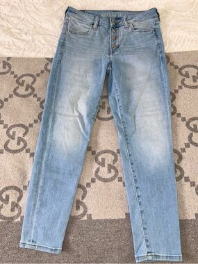 American Eagle next level stretch Light Blue Denim Waistband Jeans, 6